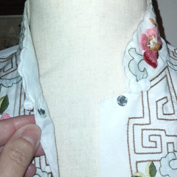 Vintage Embroidered Asian Blouse Small - Picture 5 of 8